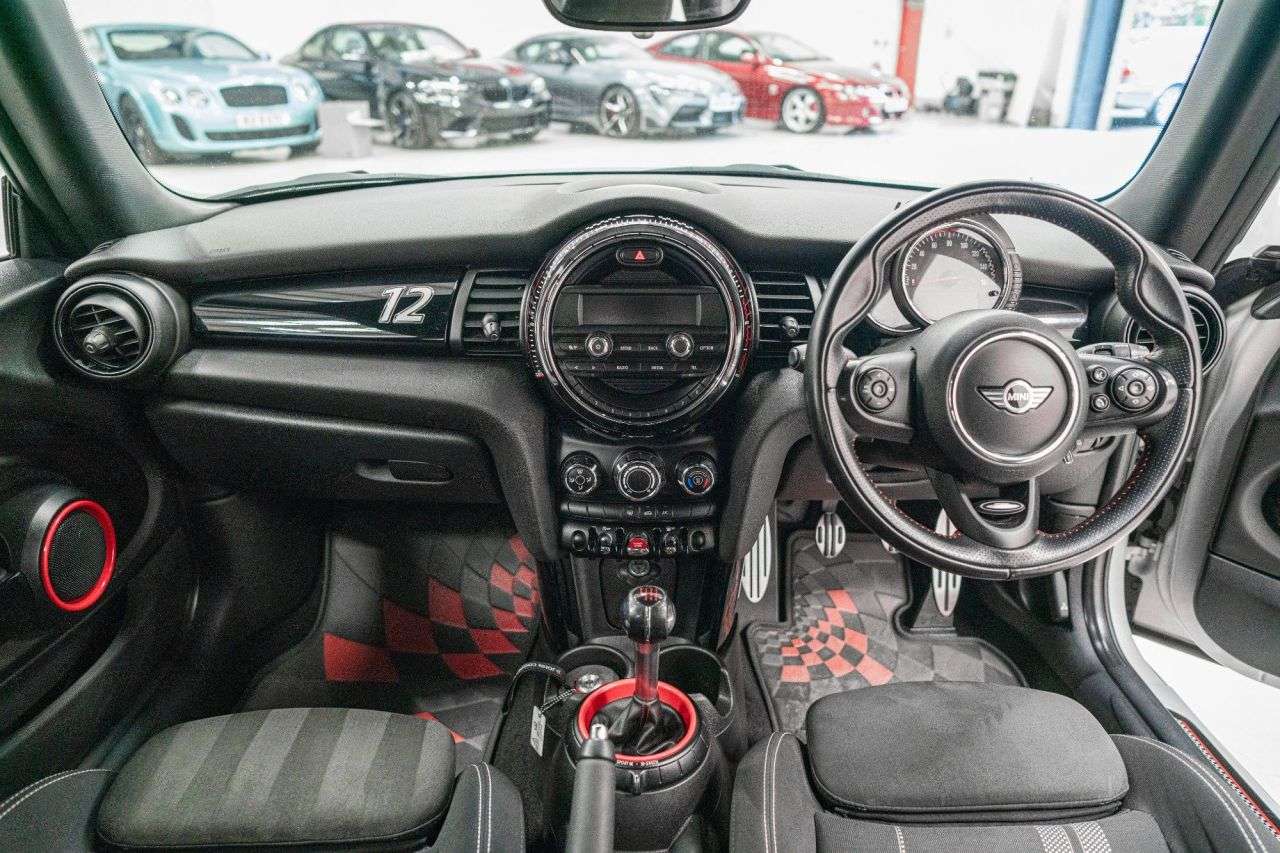 2017 MINI HATCH JOHN COOPER WORKS 2017 MINI HATCH JOHN COOPER WORKS