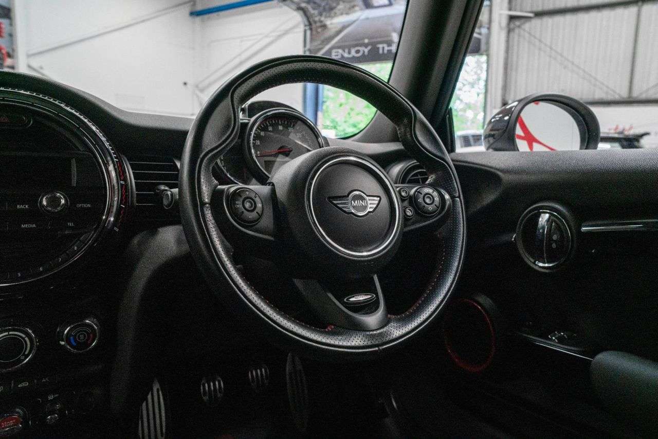 2017 MINI HATCH JOHN COOPER WORKS 2017 MINI HATCH JOHN COOPER WORKS