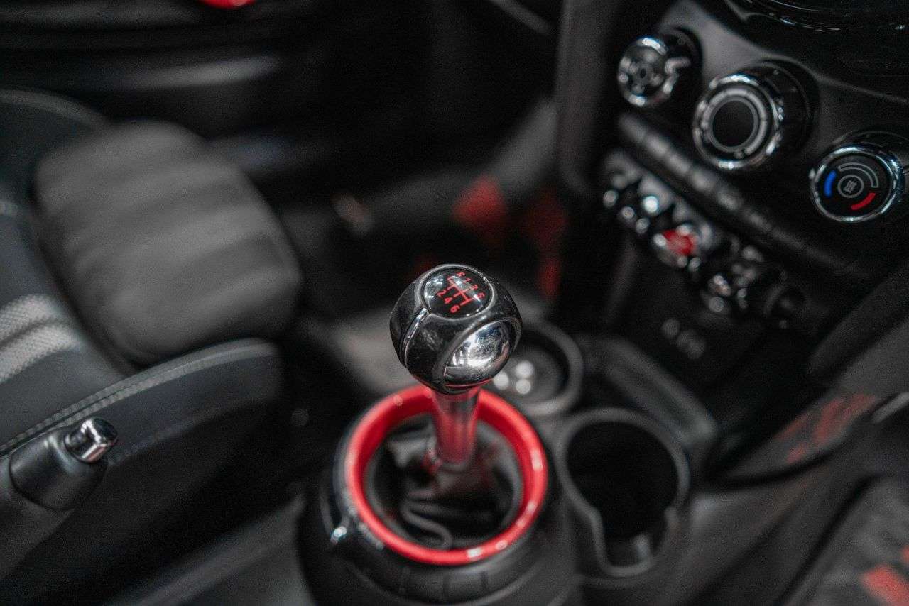 2017 MINI HATCH JOHN COOPER WORKS 2017 MINI HATCH JOHN COOPER WORKS
