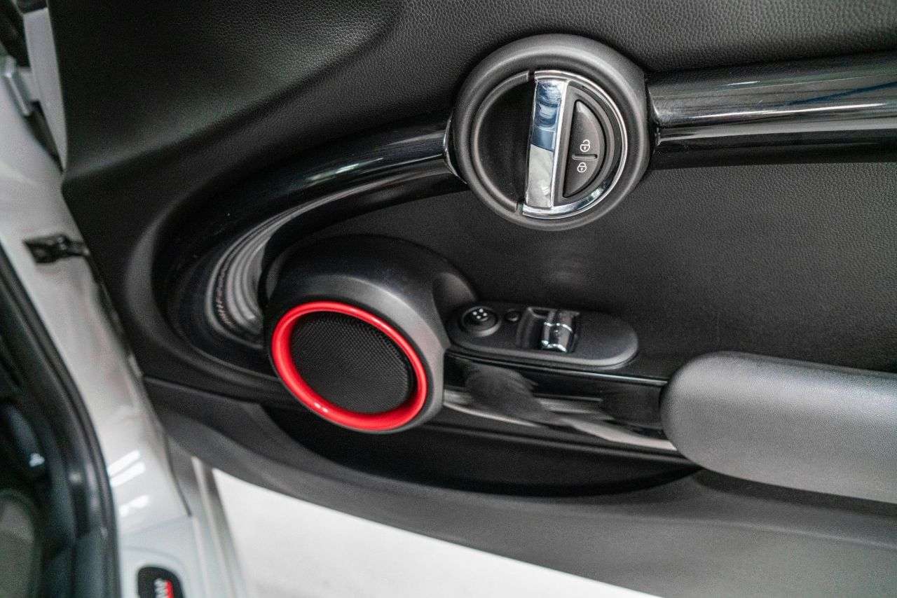 2017 MINI HATCH JOHN COOPER WORKS 2017 MINI HATCH JOHN COOPER WORKS