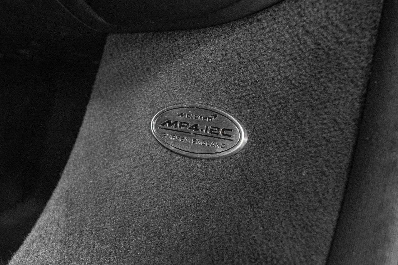 2011 MCLAREN 12C 2011 MCLAREN 12C