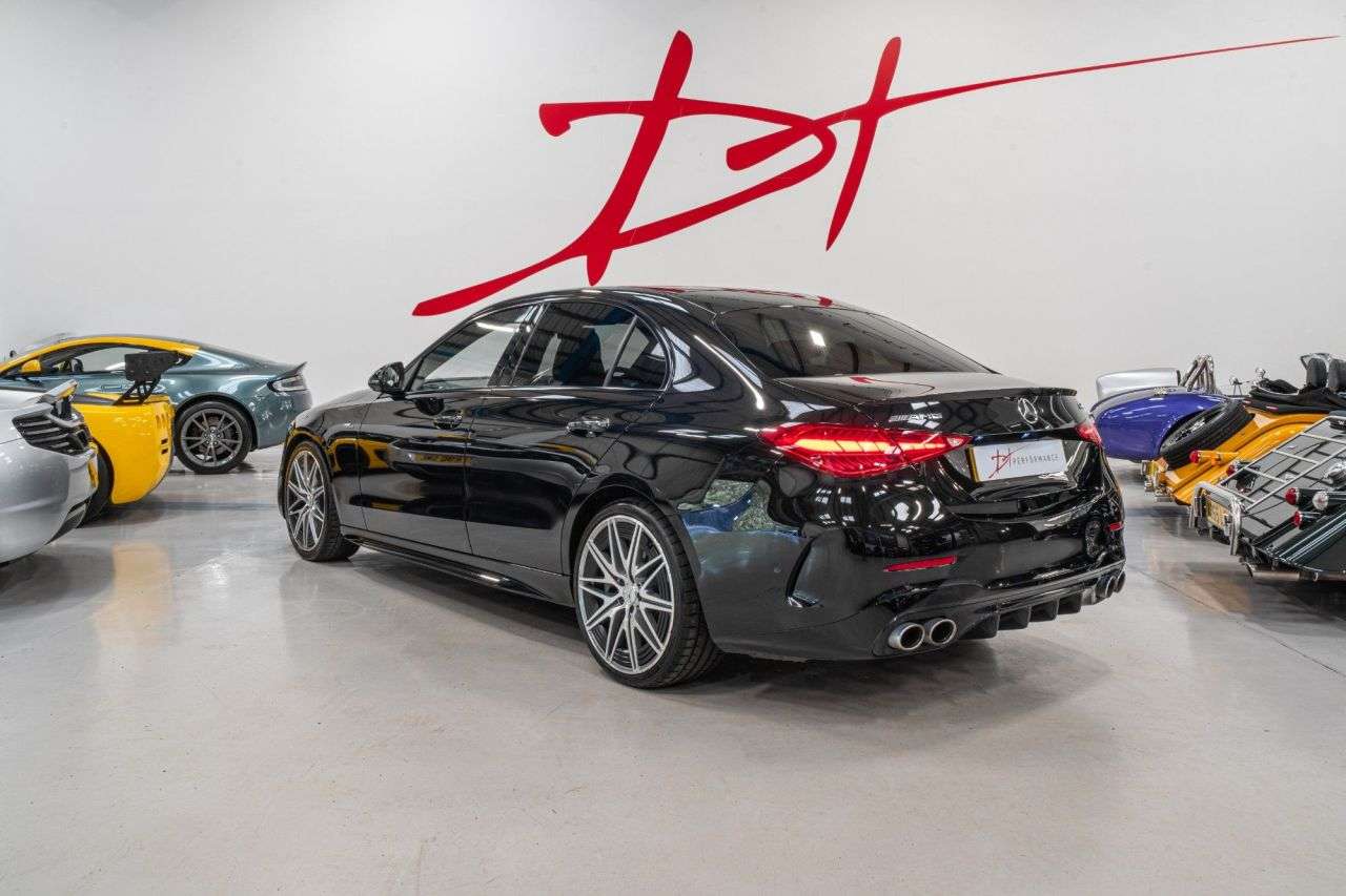 A 2023 MERCEDES-BENZ C-CLASS 2.0 C43 MHEV AMG (Premium Plus) Saloon 4dr Petrol Hybrid G-Tronic+ 4MATIC E A 2023 MERCEDES-BENZ C-CLASS 2.0 C43 MHEV AMG (Premium Plus) Saloon 4dr Petrol Hybrid G-Tronic+ 4MATIC E