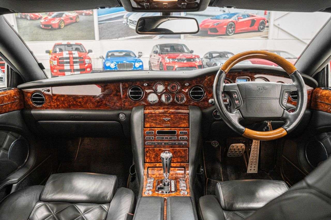A 2009 BENTLEY BROOKLANDS BROOKLANDS A 2009 BENTLEY BROOKLANDS BROOKLANDS