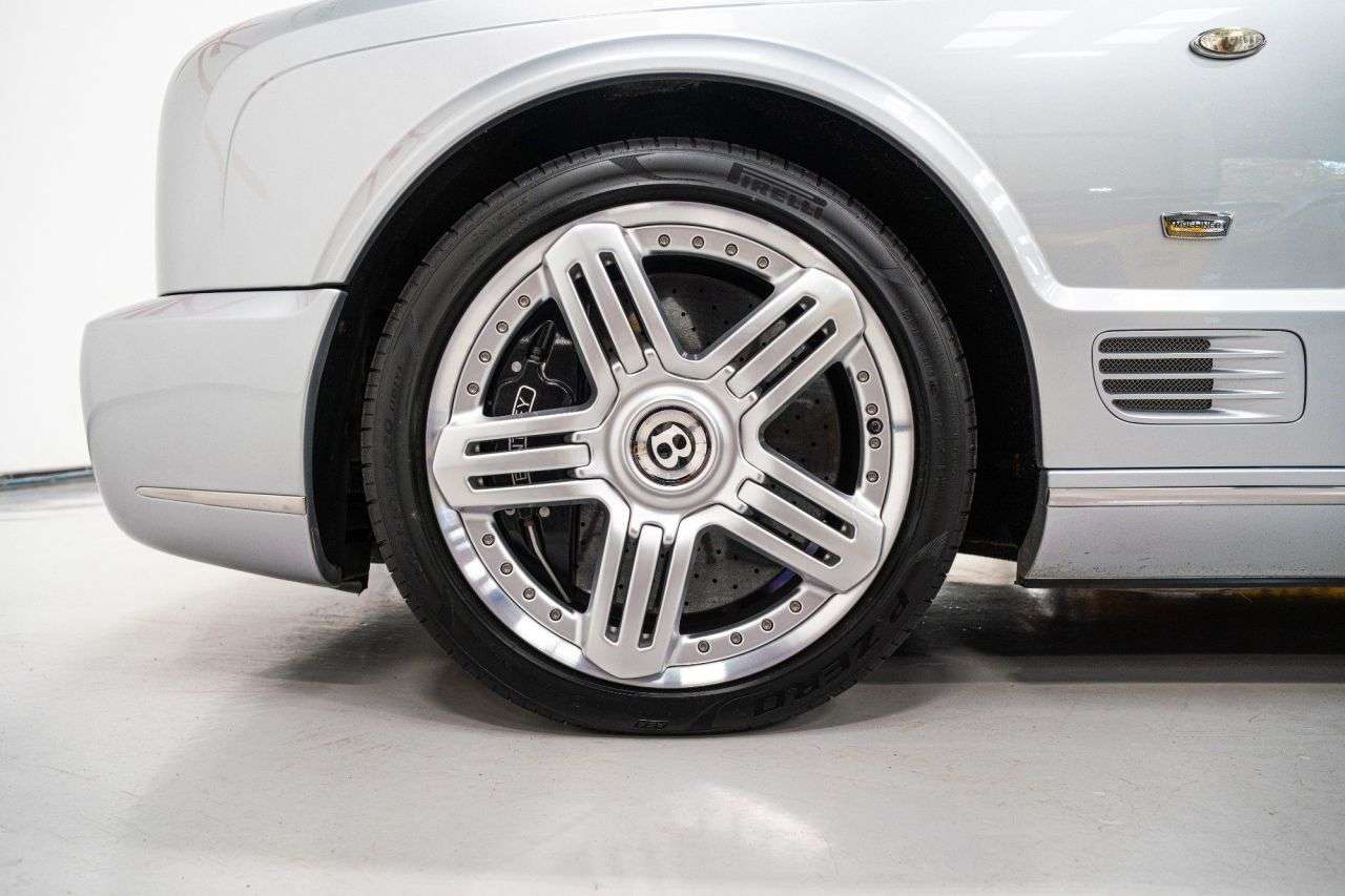 A 2009 BENTLEY BROOKLANDS BROOKLANDS A 2009 BENTLEY BROOKLANDS BROOKLANDS