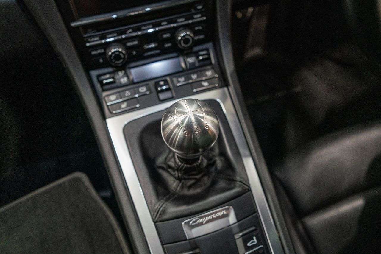 2017 PORSCHE CAYMAN 2017 PORSCHE CAYMAN