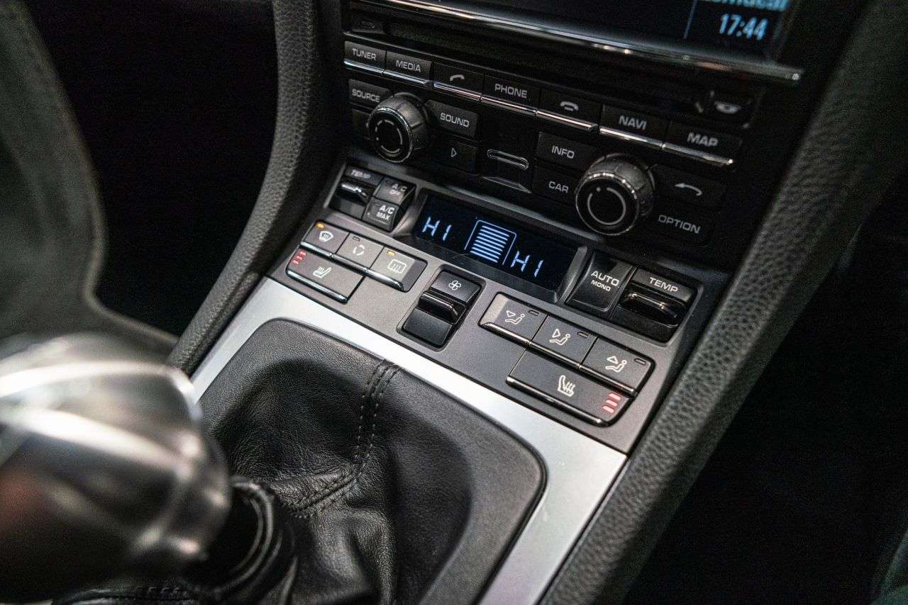 2017 PORSCHE CAYMAN 2017 PORSCHE CAYMAN