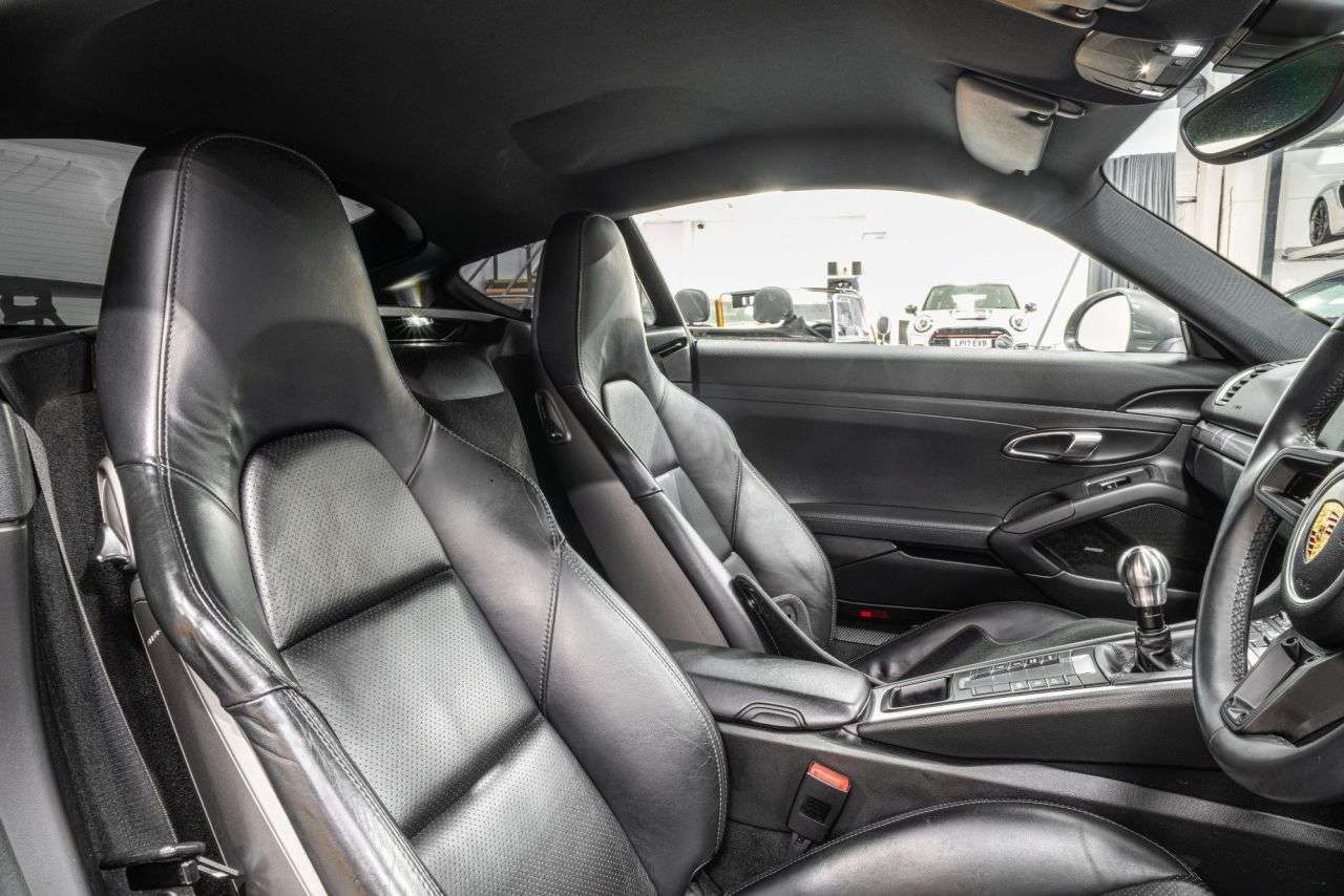 2017 PORSCHE CAYMAN 2017 PORSCHE CAYMAN