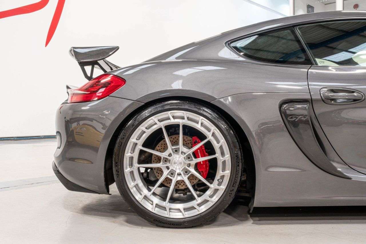 A 2017 PORSCHE CAYMAN 3.4 981 S Coupe 2dr Petrol Manual Euro 5 (s/s) (325 ps) A 2017 PORSCHE CAYMAN 3.4 981 S Coupe 2dr Petrol Manual Euro 5 (s/s) (325 ps)