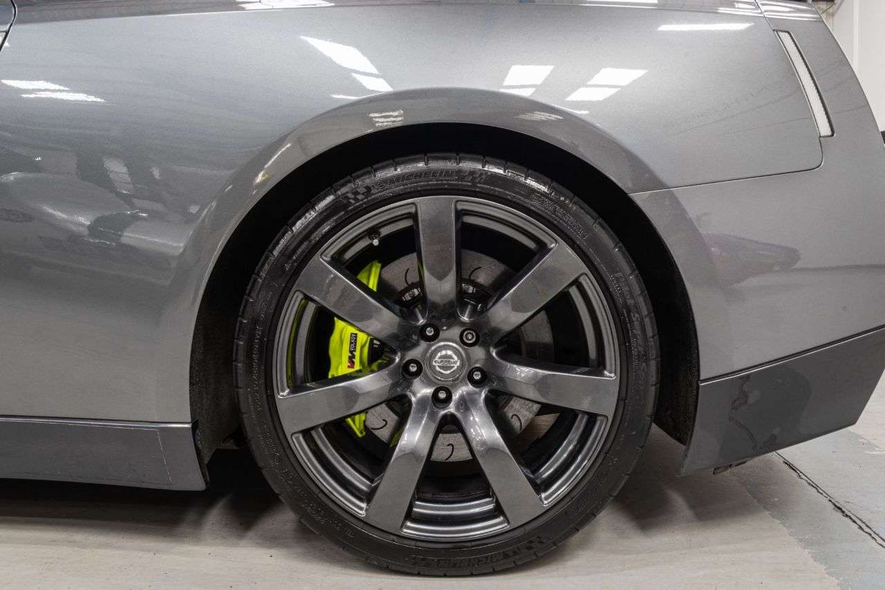 2010 NISSAN GT-R 2010 NISSAN GT-R