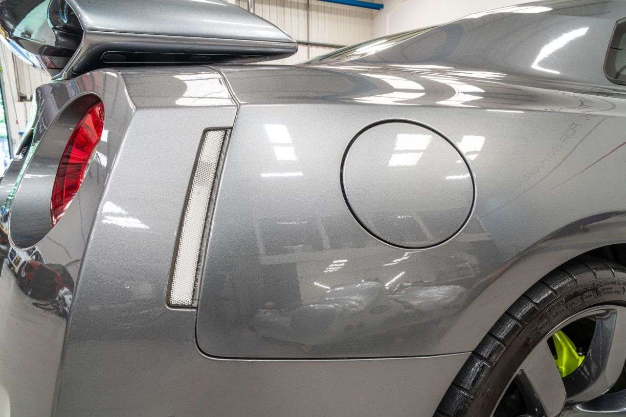 2010 NISSAN GT-R 2010 NISSAN GT-R