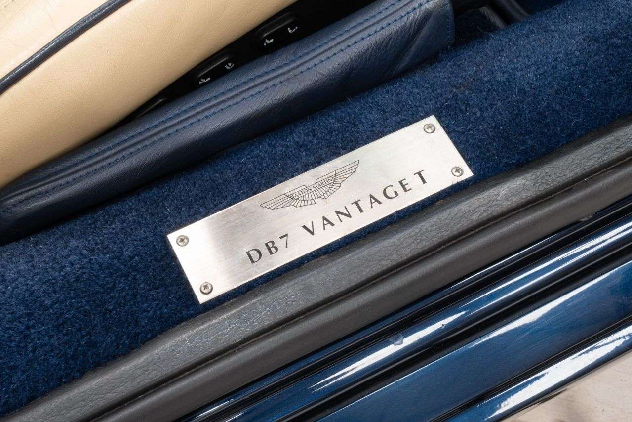 2003 ASTON MARTIN DB7 2003 ASTON MARTIN DB7