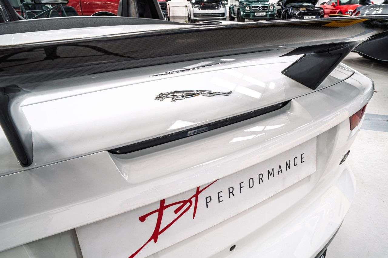 2013 JAGUAR F-TYPE 2013 JAGUAR F-TYPE