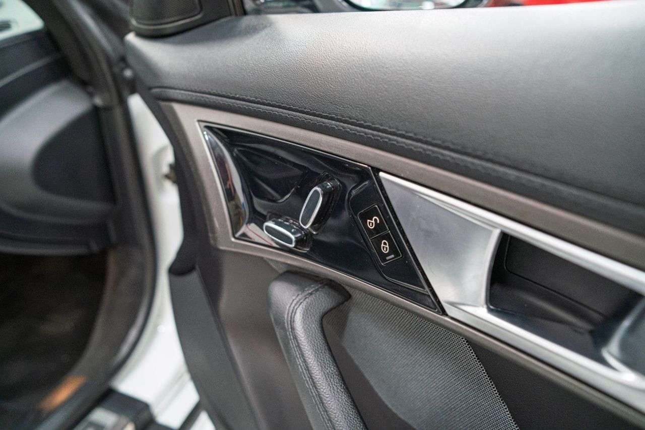 2013 JAGUAR F-TYPE 2013 JAGUAR F-TYPE