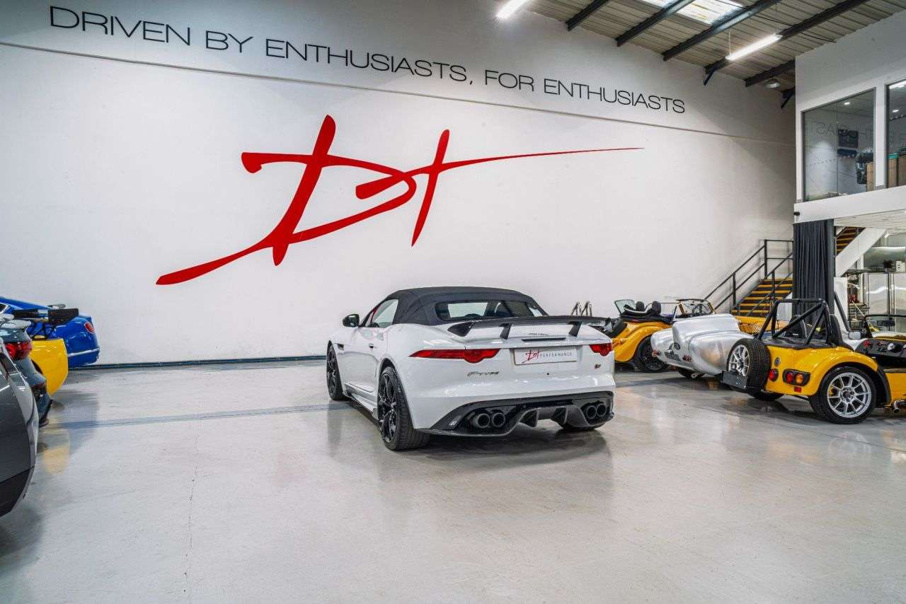 2013 JAGUAR F-TYPE 2013 JAGUAR F-TYPE