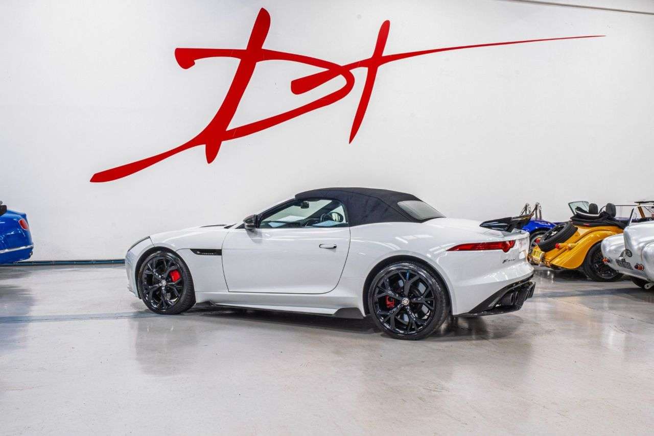 2013 JAGUAR F-TYPE 2013 JAGUAR F-TYPE