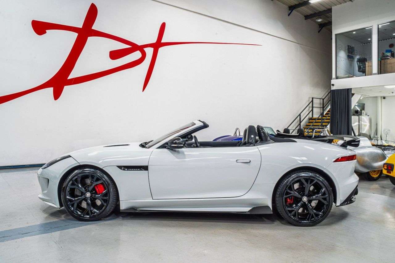 2013 JAGUAR F-TYPE 2013 JAGUAR F-TYPE