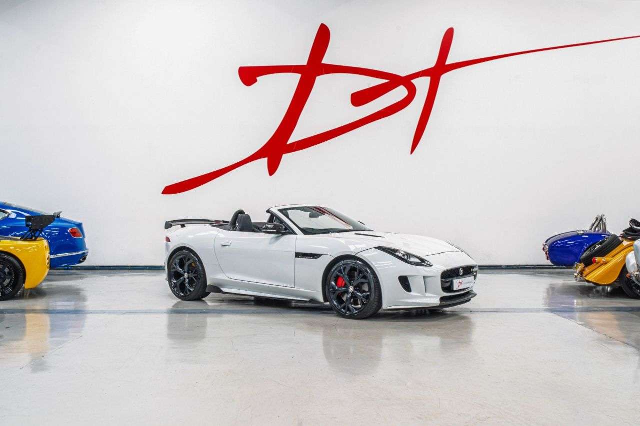 A 2013 JAGUAR F-TYPE 5.0 V8 S Convertible 2dr Petrol Auto Euro 5 (s/s) (495 ps) A 2013 JAGUAR F-TYPE 5.0 V8 S Convertible 2dr Petrol Auto Euro 5 (s/s) (495 ps)