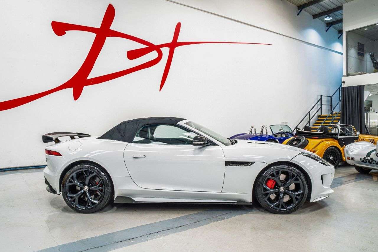 2013 JAGUAR F-TYPE 2013 JAGUAR F-TYPE