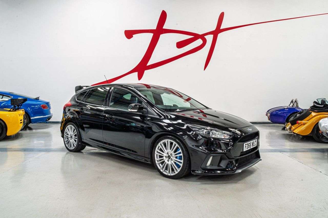 A 2016 FORD FOCUS 2.3T EcoBoost RS Hatchback 5dr Petrol Manual AWD Euro 6 (s/s) (350 ps) A 2016 FORD FOCUS 2.3T EcoBoost RS Hatchback 5dr Petrol Manual AWD Euro 6 (s/s) (350 ps)
