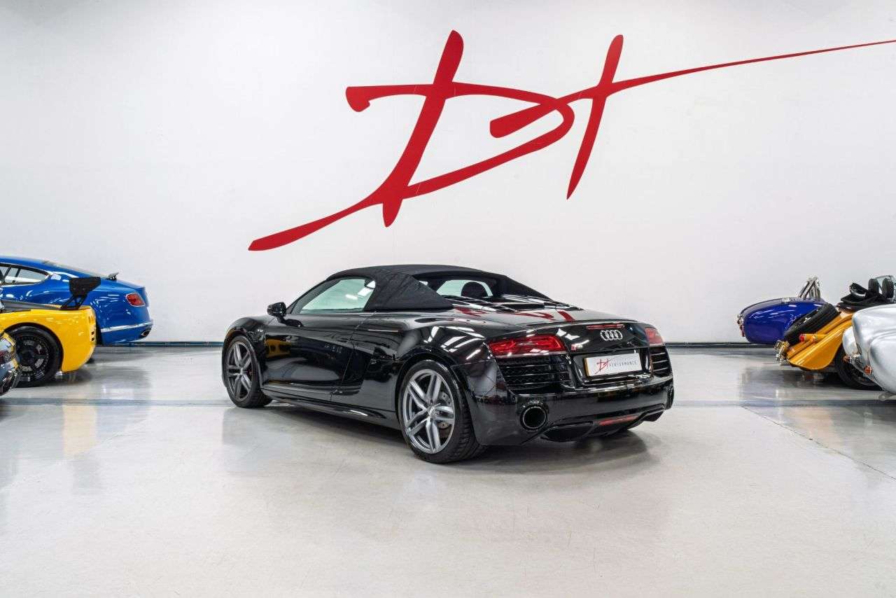 A 2014 AUDI R8 5.2 FSI V10 Spyder 2dr Petrol S Tronic quattro Euro 5 (525 ps) A 2014 AUDI R8 5.2 FSI V10 Spyder 2dr Petrol S Tronic quattro Euro 5 (525 ps)