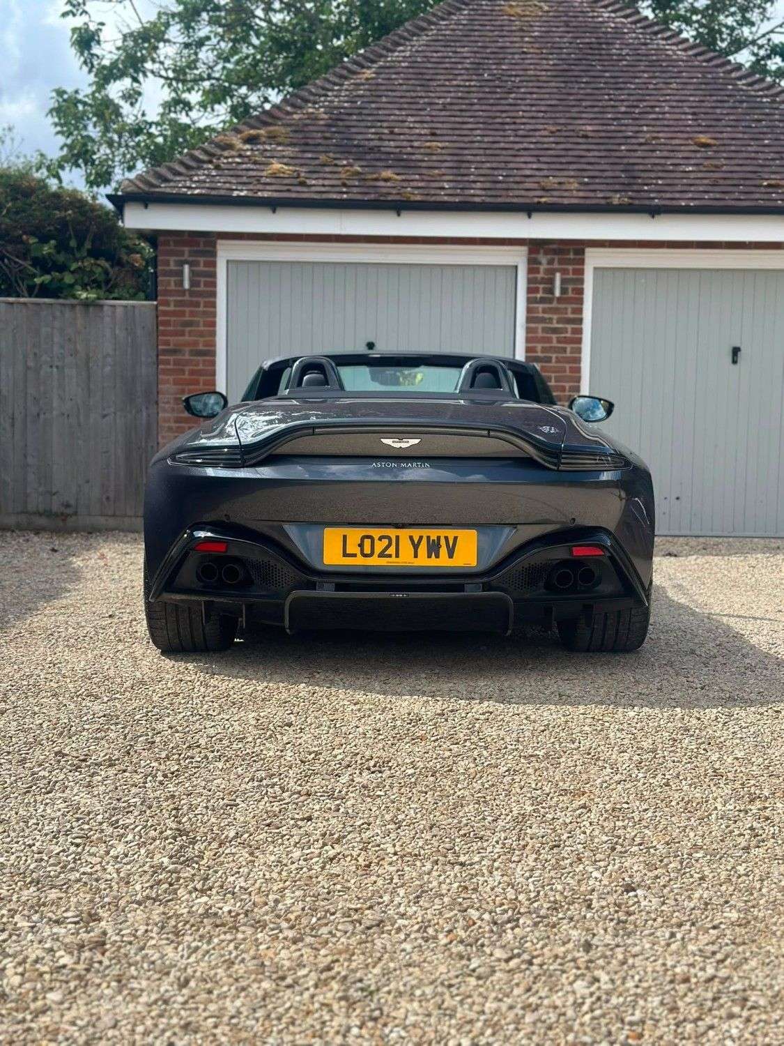 2021 ASTON MARTIN VANTAGE 2021 ASTON MARTIN VANTAGE