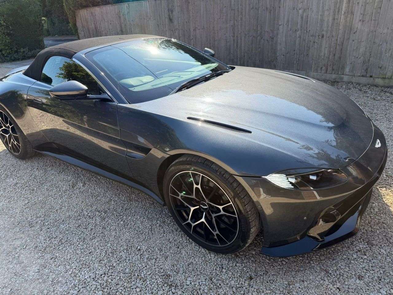 A 2021 ASTON MARTIN VANTAGE 4.0 V8 Roadster 2dr Petrol Auto Euro 6 (510 ps) A 2021 ASTON MARTIN VANTAGE 4.0 V8 Roadster 2dr Petrol Auto Euro 6 (510 ps)