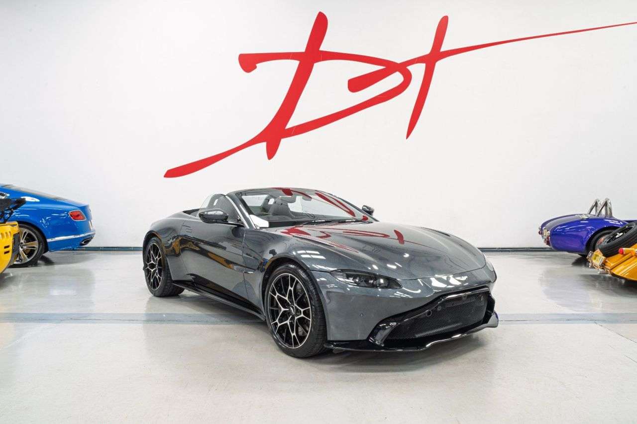 A 2021 ASTON MARTIN VANTAGE 4.0 V8 Roadster 2dr Petrol Auto Euro 6 (510 ps) A 2021 ASTON MARTIN VANTAGE 4.0 V8 Roadster 2dr Petrol Auto Euro 6 (510 ps)