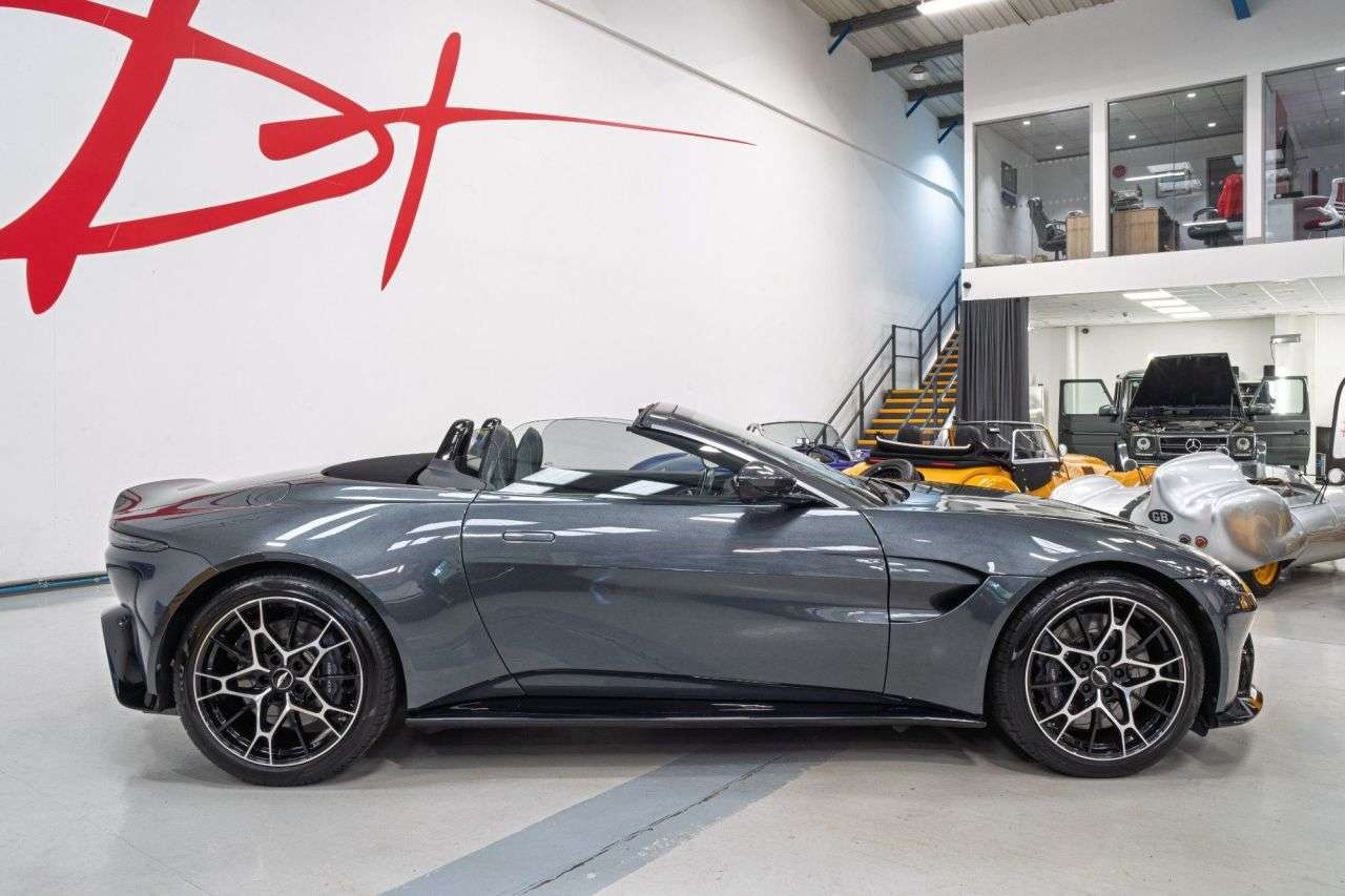 2021 ASTON MARTIN VANTAGE 2021 ASTON MARTIN VANTAGE