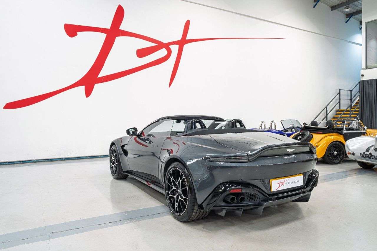 2021 ASTON MARTIN VANTAGE 2021 ASTON MARTIN VANTAGE