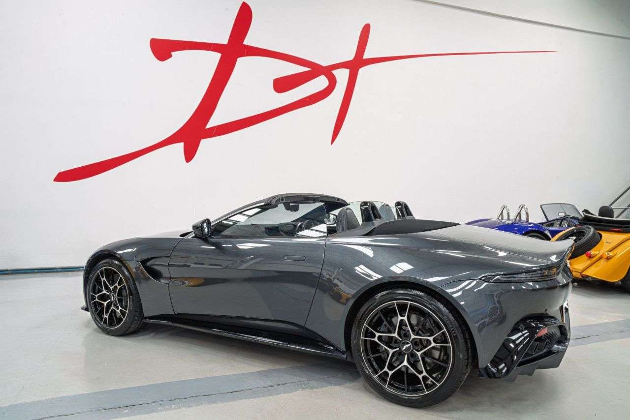 2021 ASTON MARTIN VANTAGE 2021 ASTON MARTIN VANTAGE