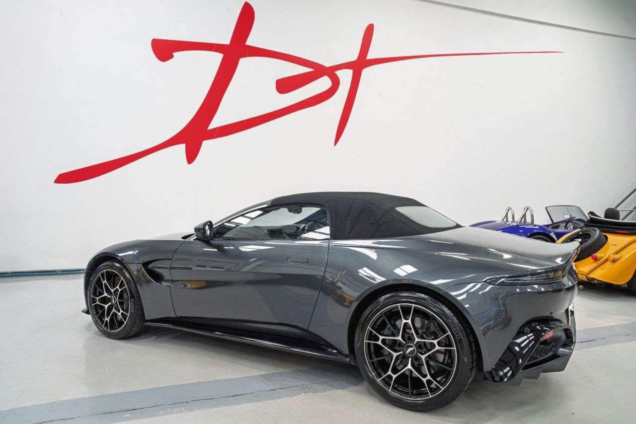 2021 ASTON MARTIN VANTAGE 2021 ASTON MARTIN VANTAGE