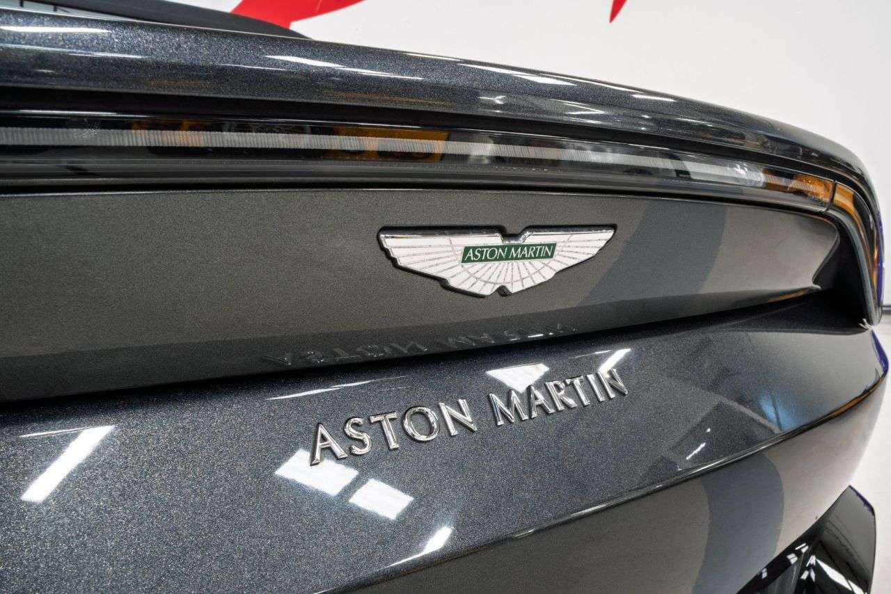 2021 ASTON MARTIN VANTAGE 2021 ASTON MARTIN VANTAGE