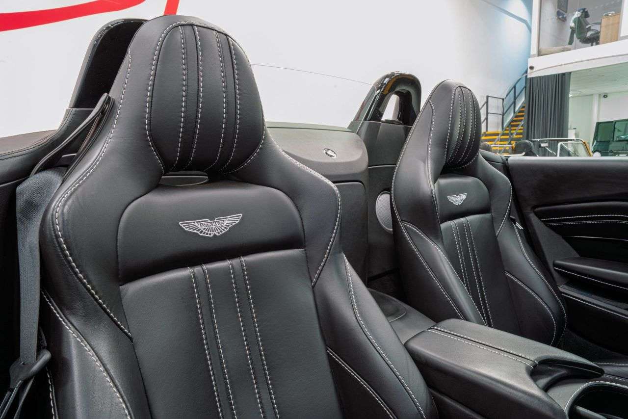 2021 ASTON MARTIN VANTAGE 2021 ASTON MARTIN VANTAGE