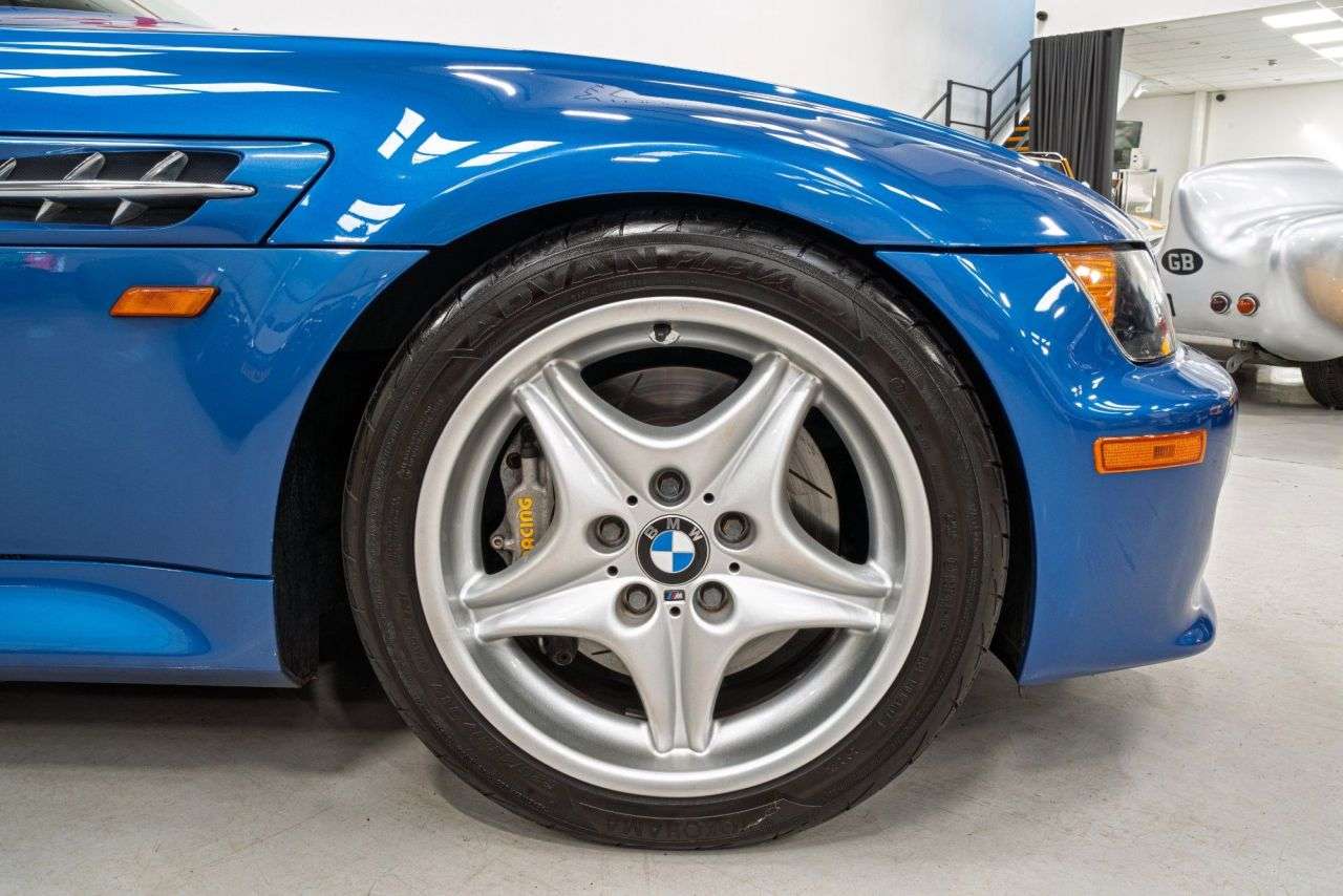 A 2000 BMW Z3 M 3.2 Coupe 2dr Petrol Manual (268 g/km, 321 bhp) A 2000 BMW Z3 M 3.2 Coupe 2dr Petrol Manual (268 g/km, 321 bhp)