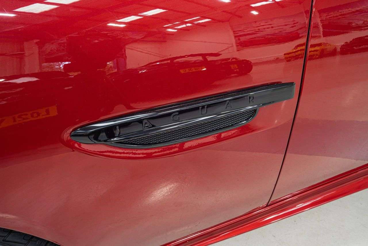 2011 JAGUAR XKR-S 2011 JAGUAR XKR-S