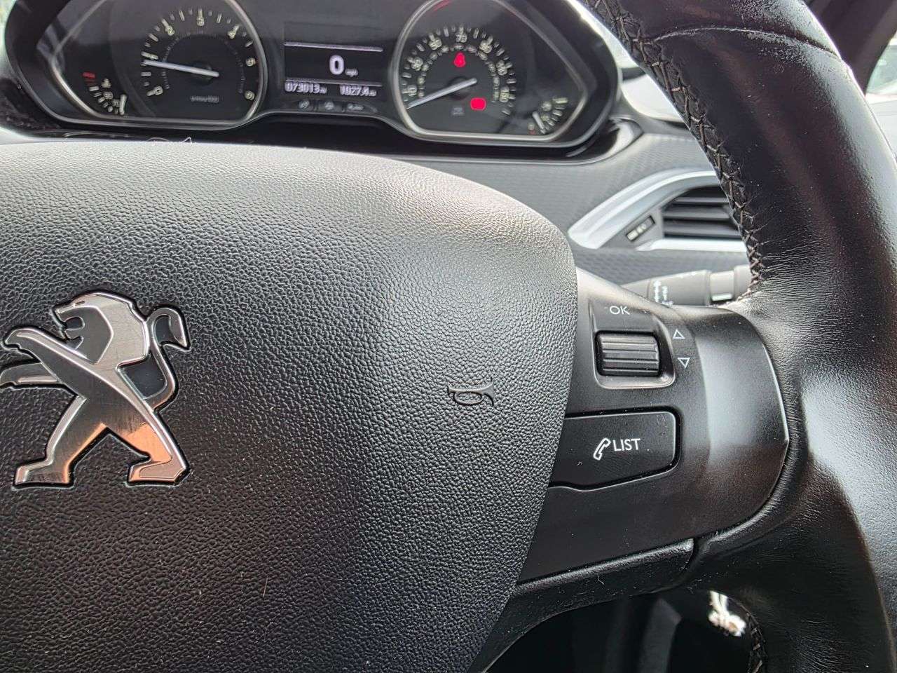 2016 PEUGEOT 2008 2016 PEUGEOT 2008