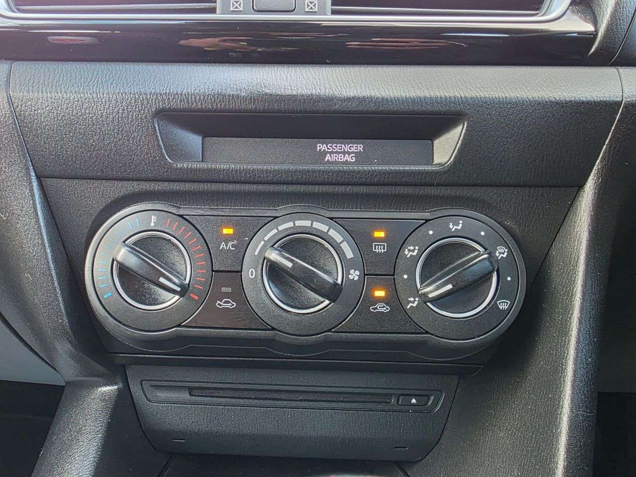 2015 MAZDA MAZDA3 2015 MAZDA MAZDA3