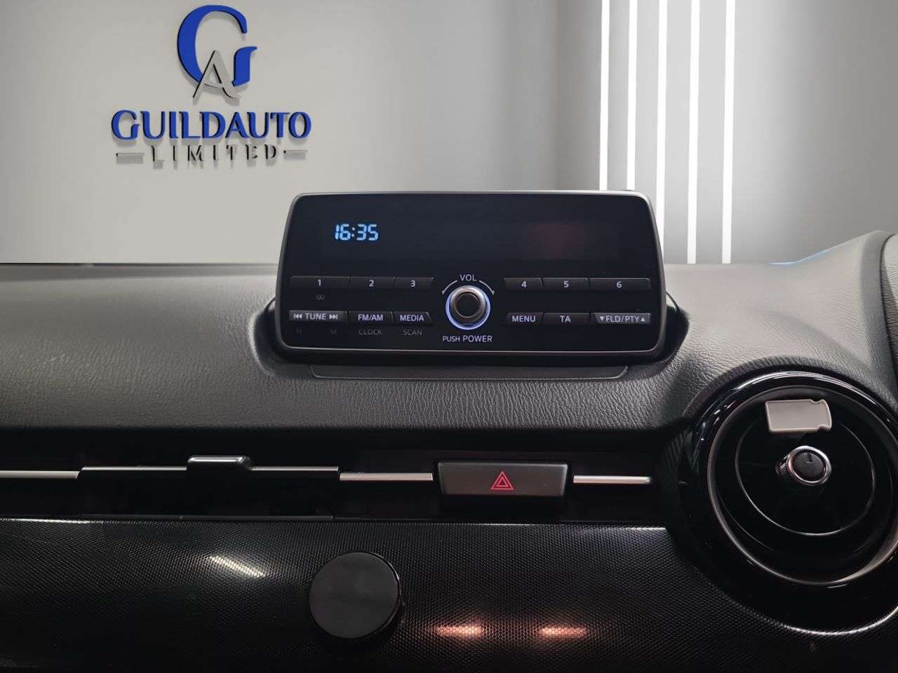 2016 MAZDA MAZDA2 2016 MAZDA MAZDA2