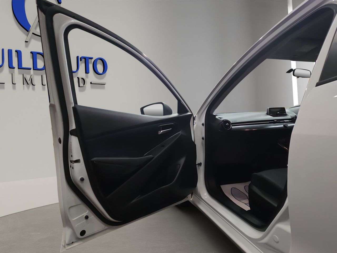 2016 MAZDA MAZDA2 2016 MAZDA MAZDA2