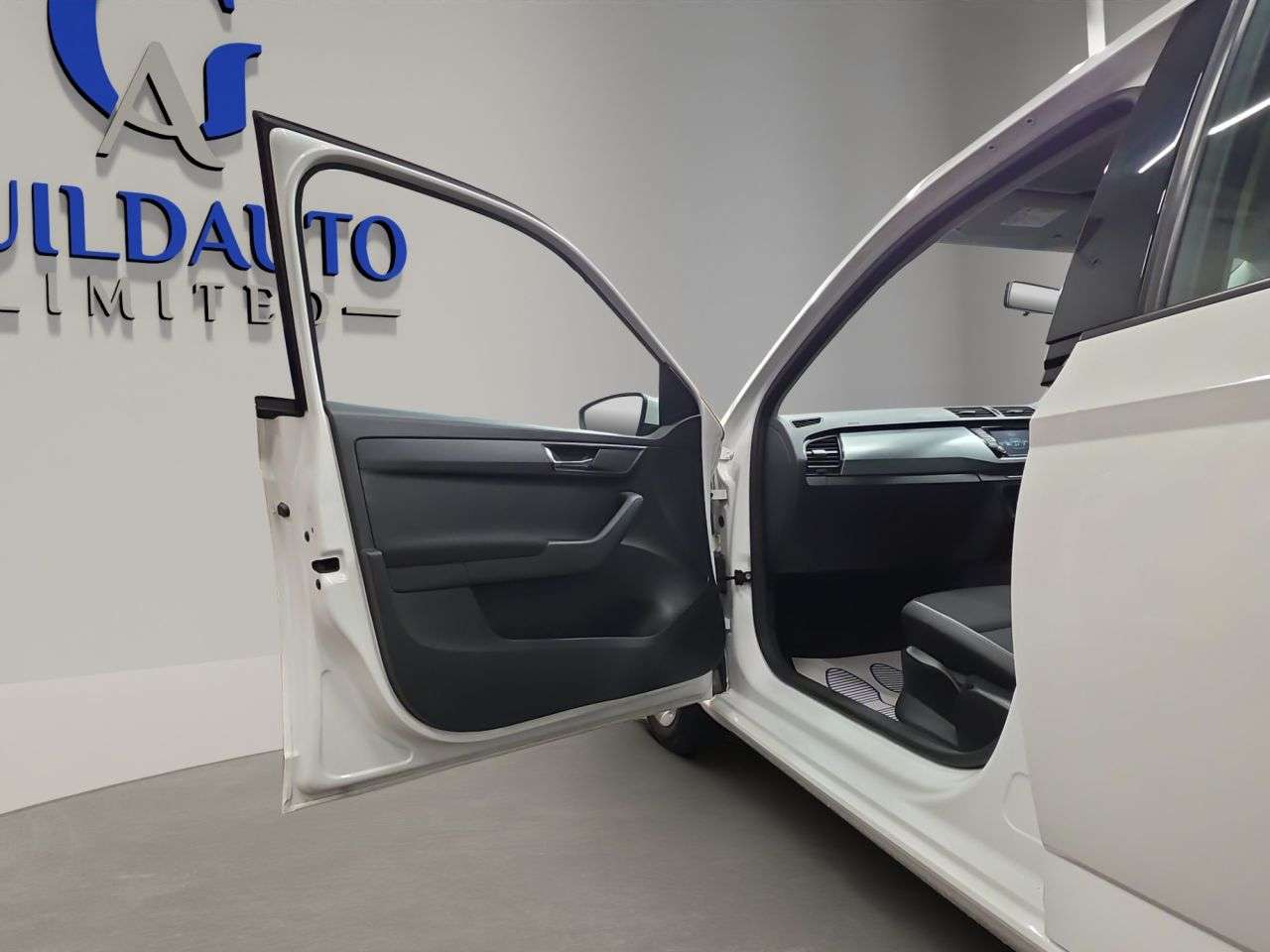 2018 SKODA FABIA 2018 SKODA FABIA