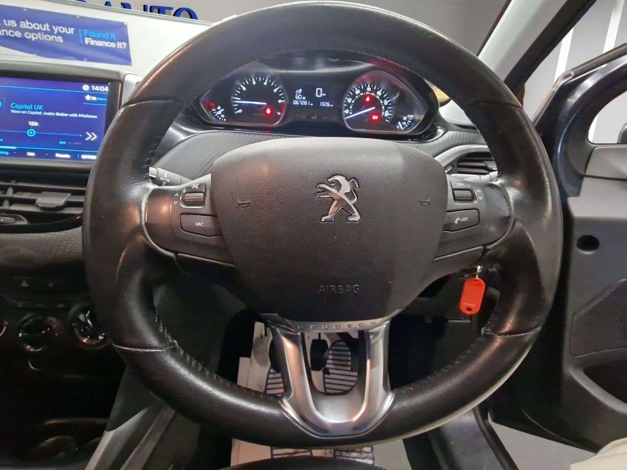 2017 PEUGEOT 2008 2017 PEUGEOT 2008