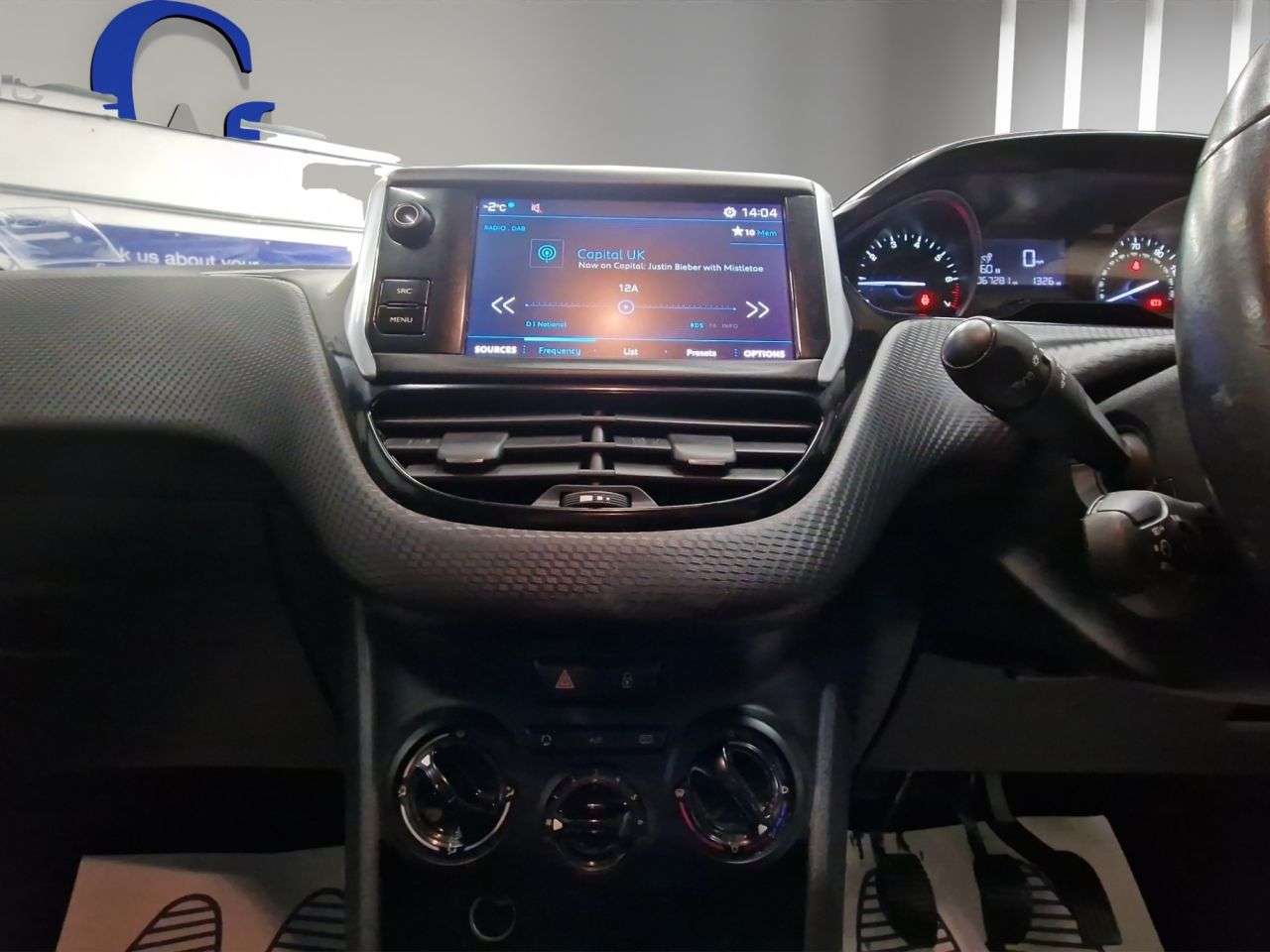 2017 PEUGEOT 2008 2017 PEUGEOT 2008