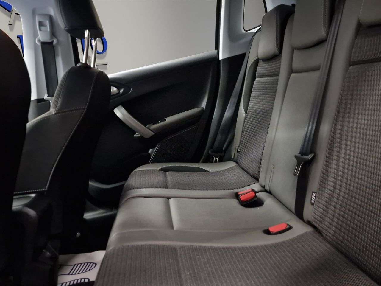 2018 PEUGEOT 2008 2018 PEUGEOT 2008