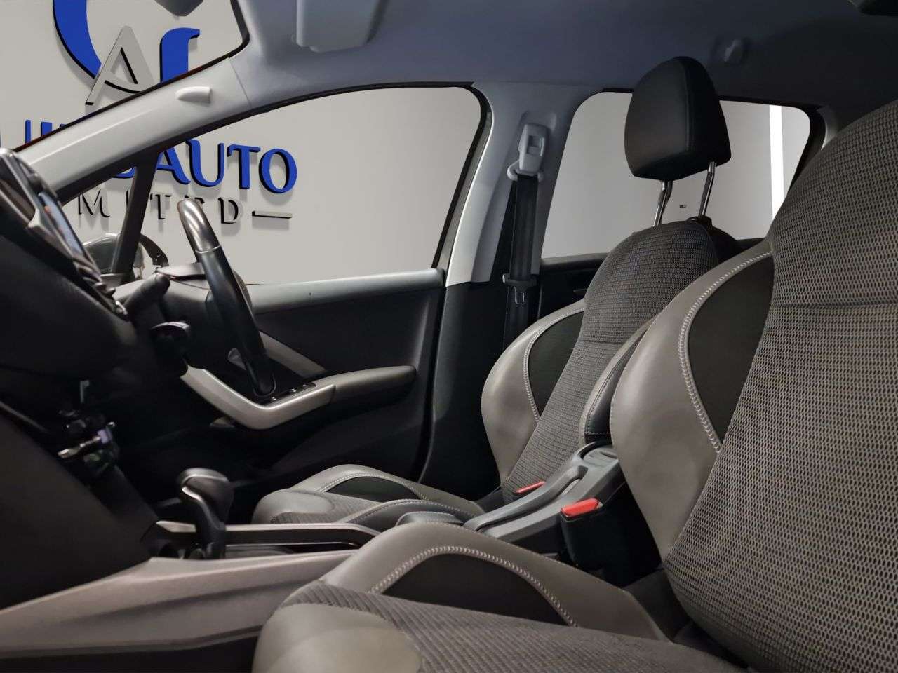 2018 PEUGEOT 2008 2018 PEUGEOT 2008