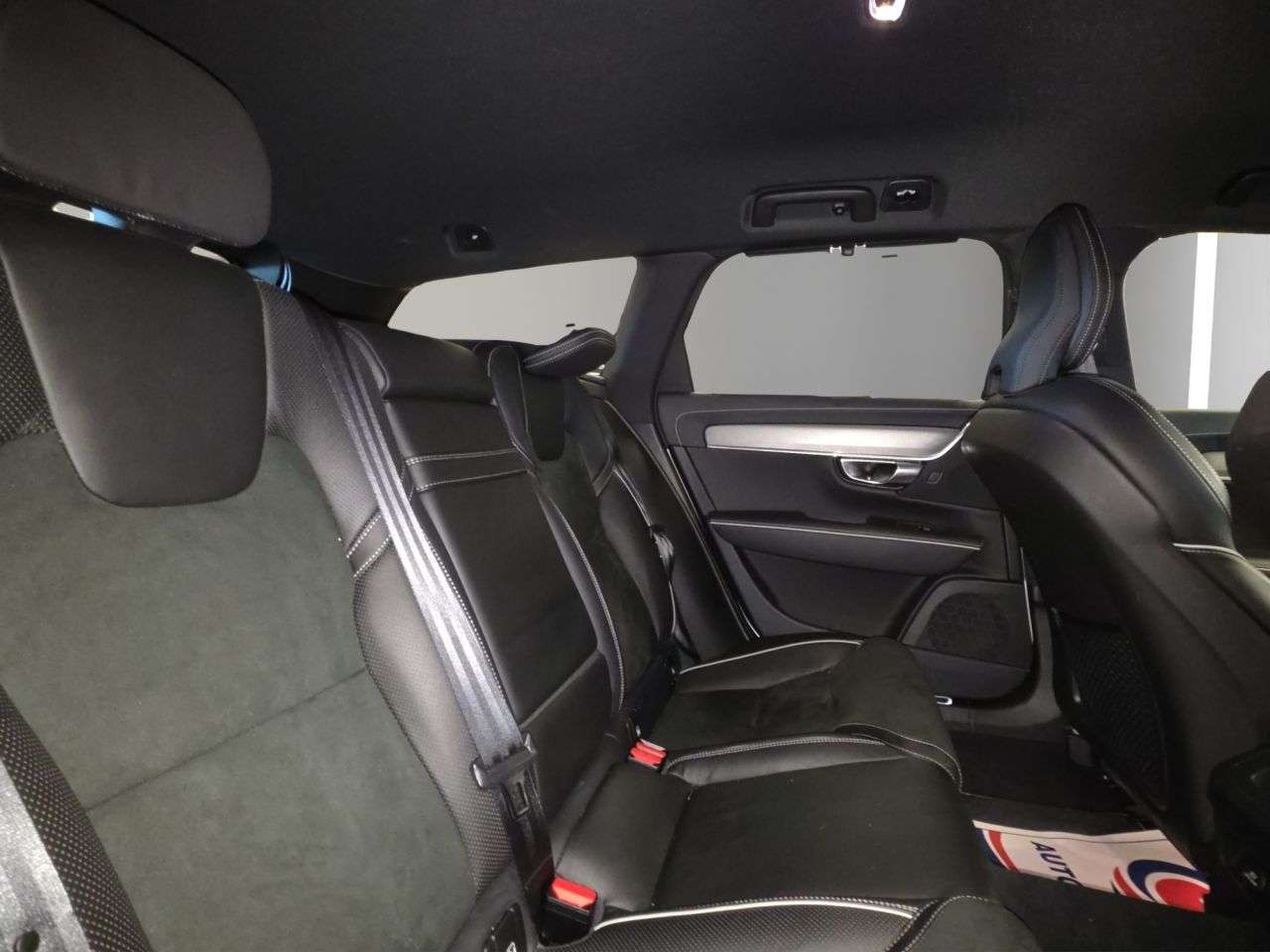 2019 VOLVO V90 2019 VOLVO V90