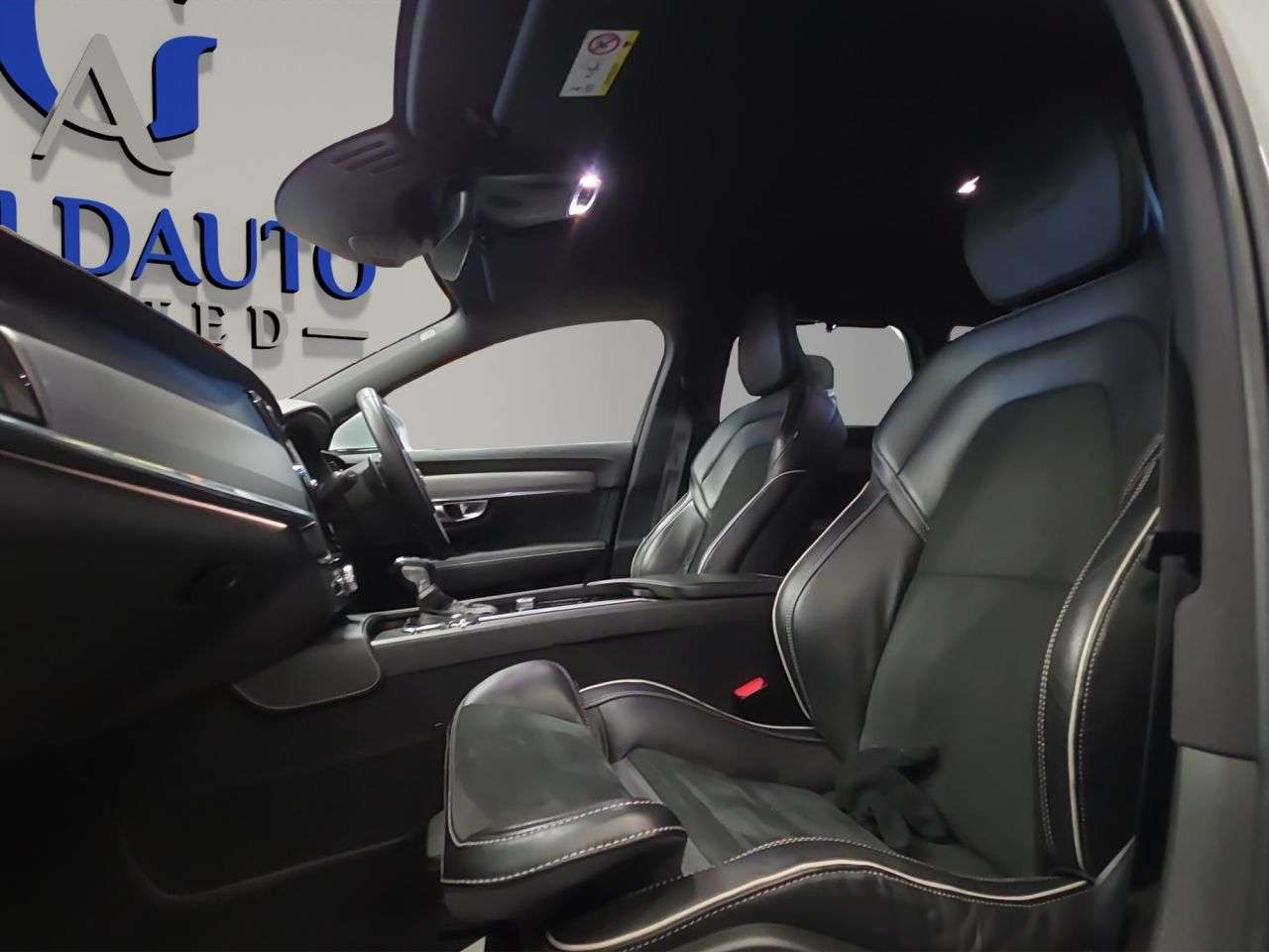 2019 VOLVO V90 2019 VOLVO V90