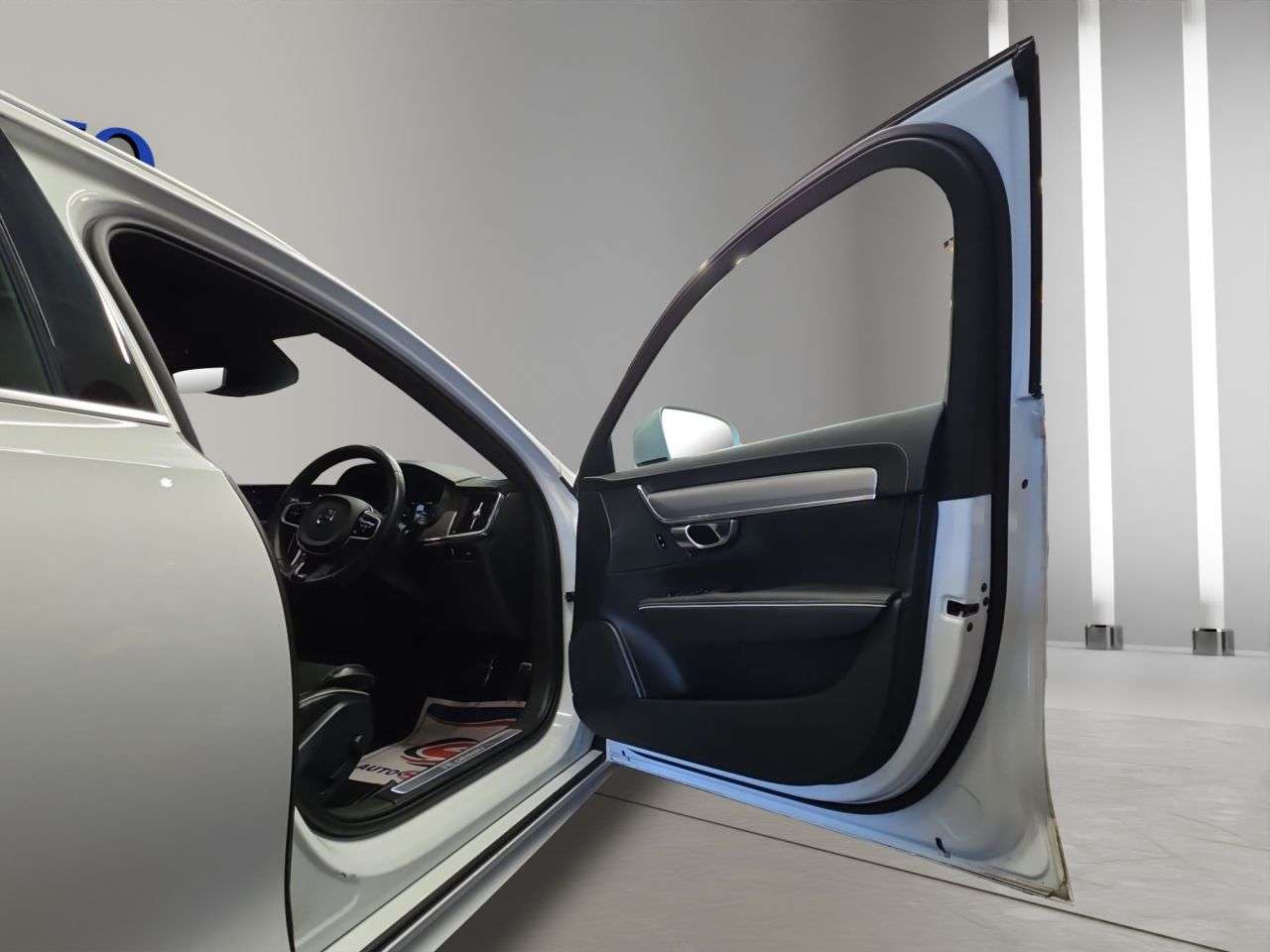 2019 VOLVO V90 2019 VOLVO V90