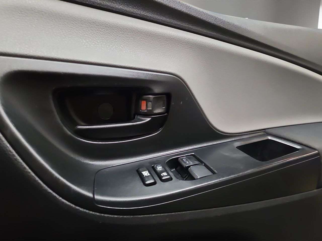 2017 TOYOTA YARIS 2017 TOYOTA YARIS