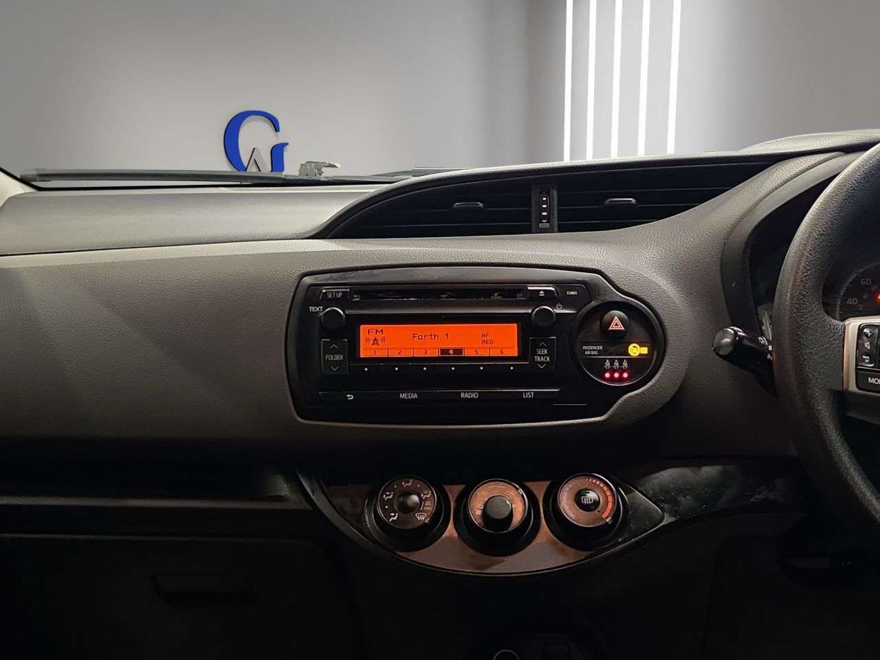2017 TOYOTA YARIS 2017 TOYOTA YARIS