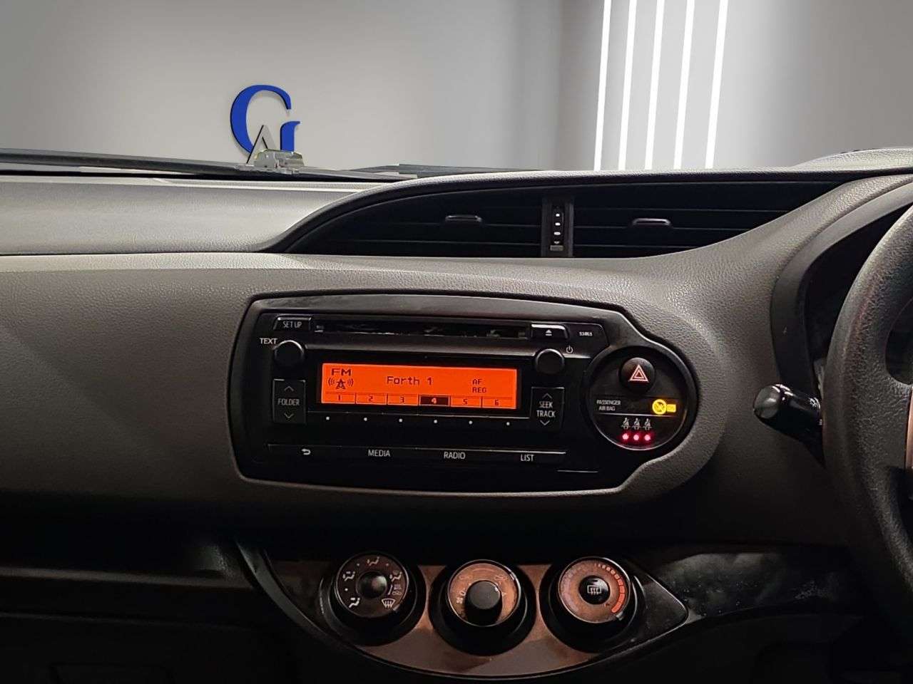 2017 TOYOTA YARIS 2017 TOYOTA YARIS